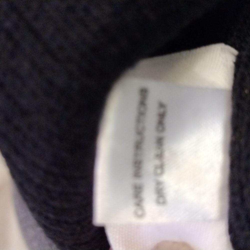 Levi's stocking hat. - Picture 5 of 7